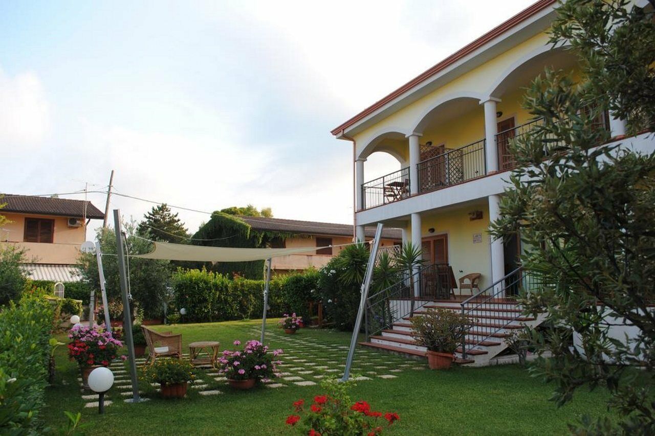 Larus Hotel Sangineto Ngoại thất bức ảnh